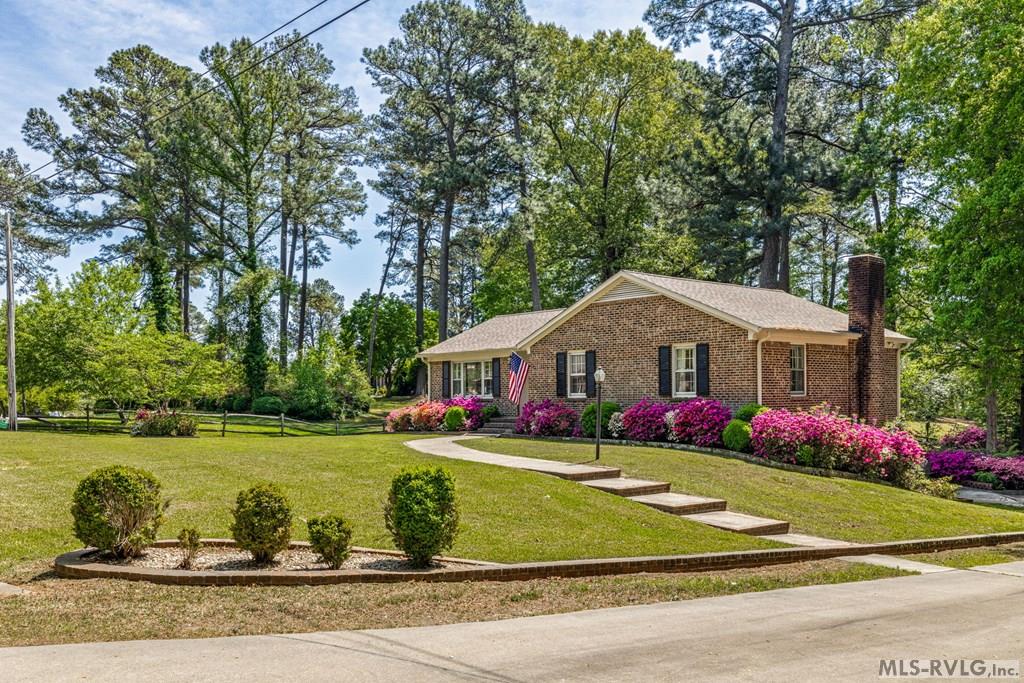 1513 Walnut Drive