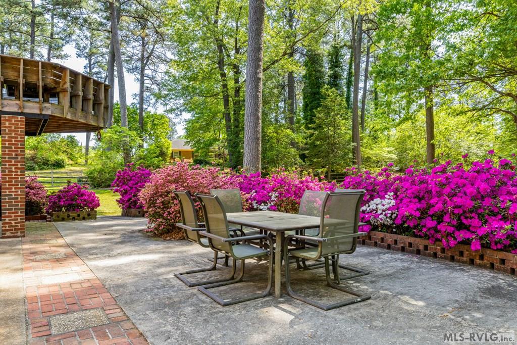 1513 Walnut Drive