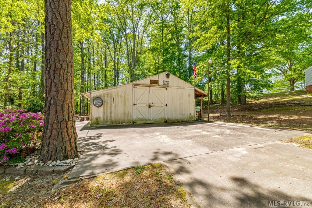 1513 Walnut Drive