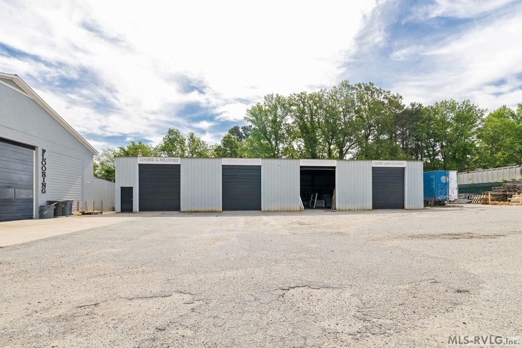 728 N Main
