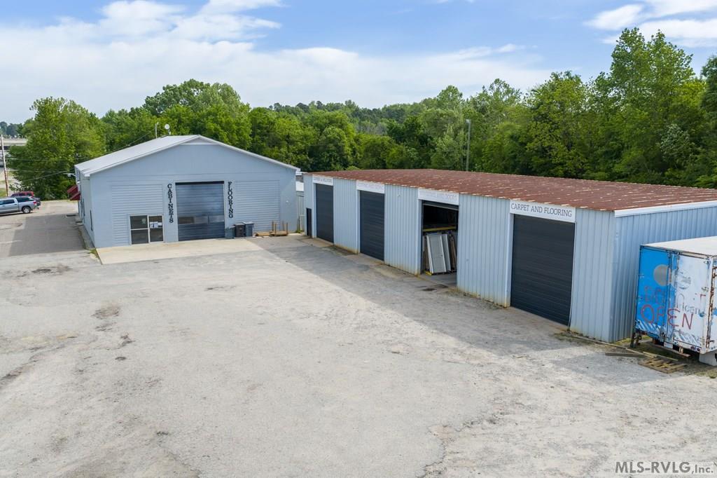 728 N Main