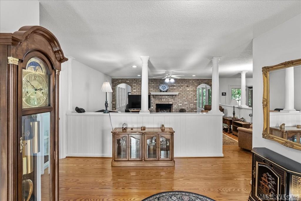 350 Flat Rock Rd