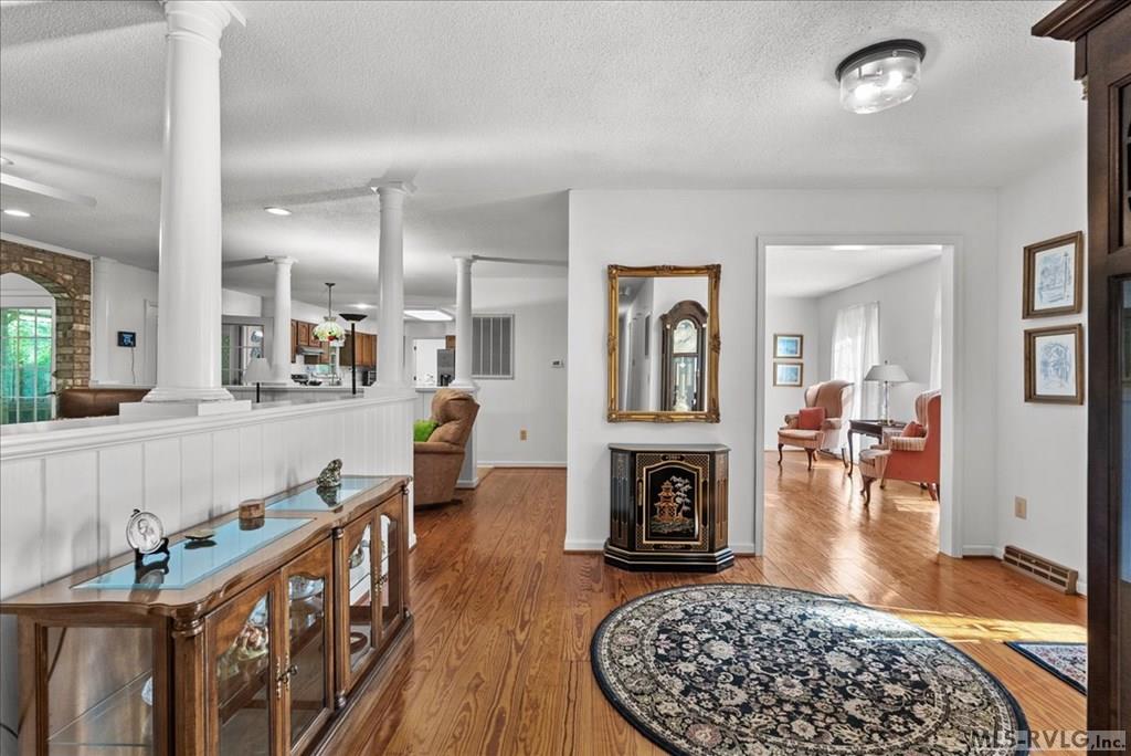 350 Flat Rock Rd