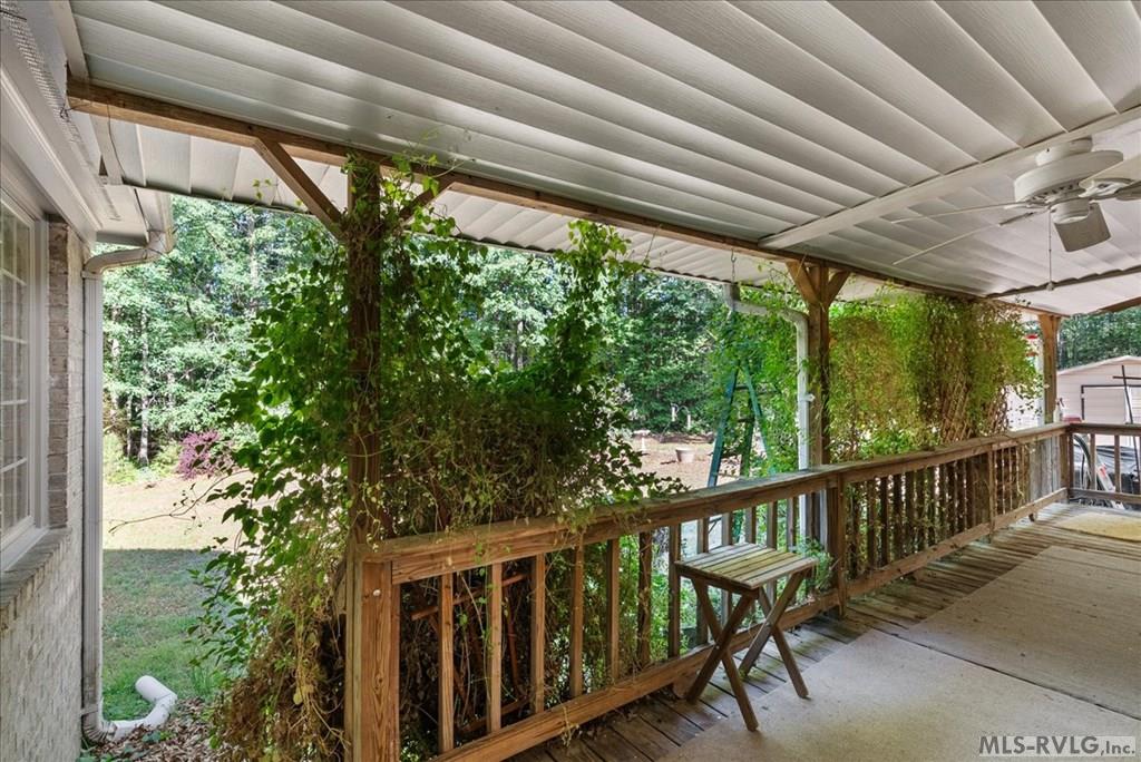 350 Flat Rock Rd