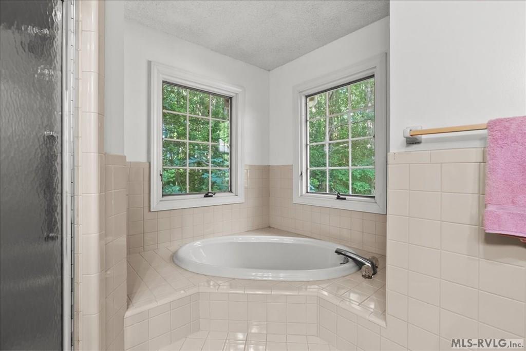 350 Flat Rock Rd