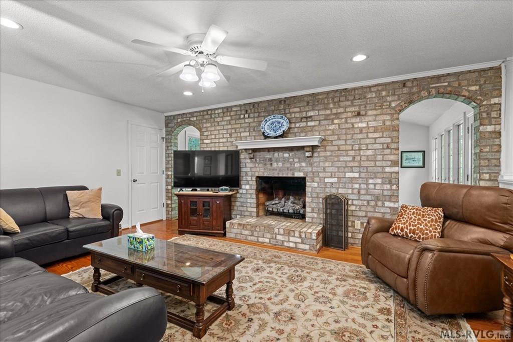 350 Flat Rock Rd