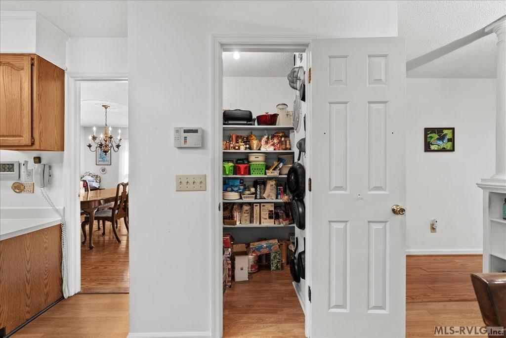 350 Flat Rock Rd