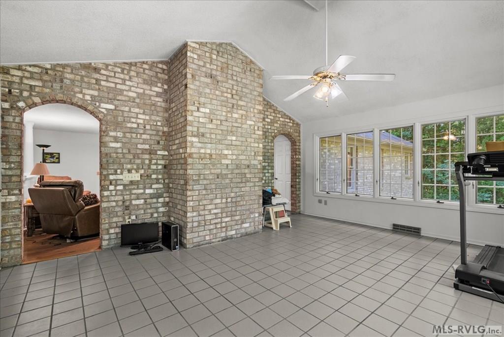 350 Flat Rock Rd