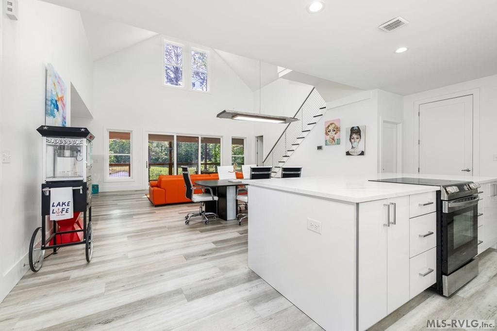 120 East Cove Drive