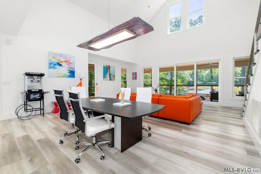 120 East Cove Drive