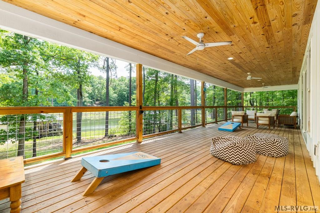 120 East Cove Drive