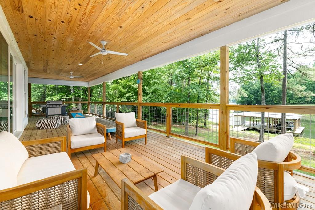 120 East Cove Drive