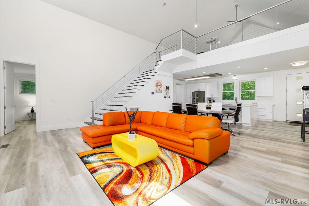 120 East Cove Drive