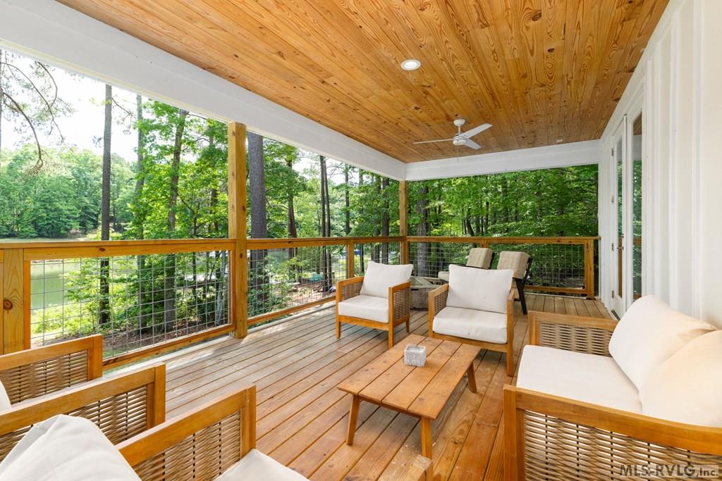 120 East Cove Drive