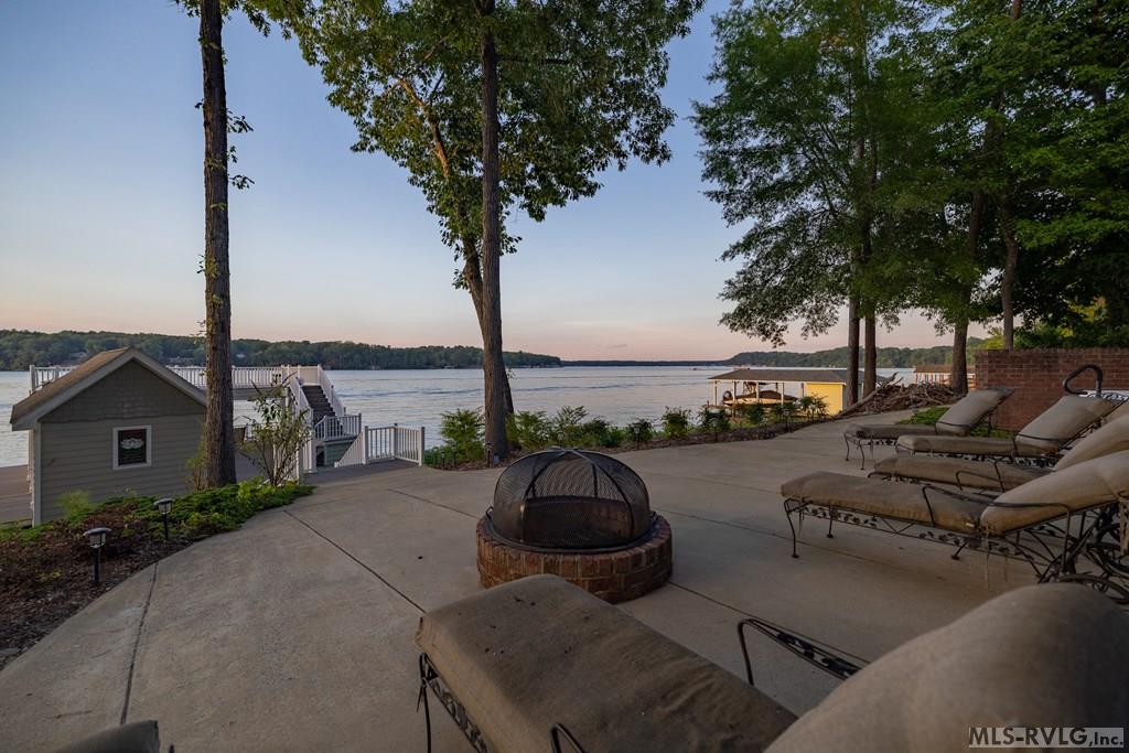 283 Lakewoods Drive