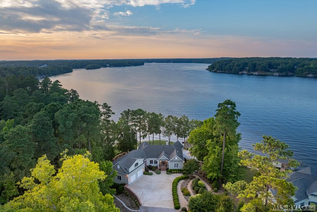 283 Lakewoods Drive