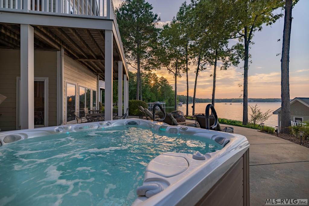 283 Lakewoods Drive