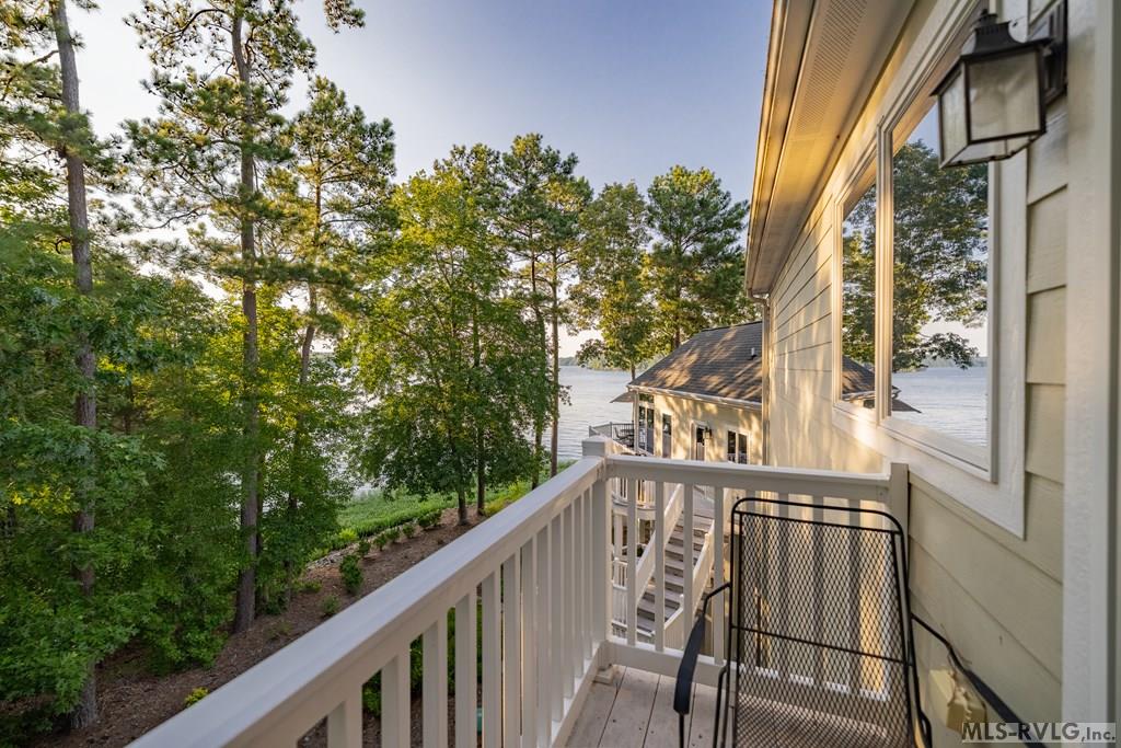 283 Lakewoods Drive