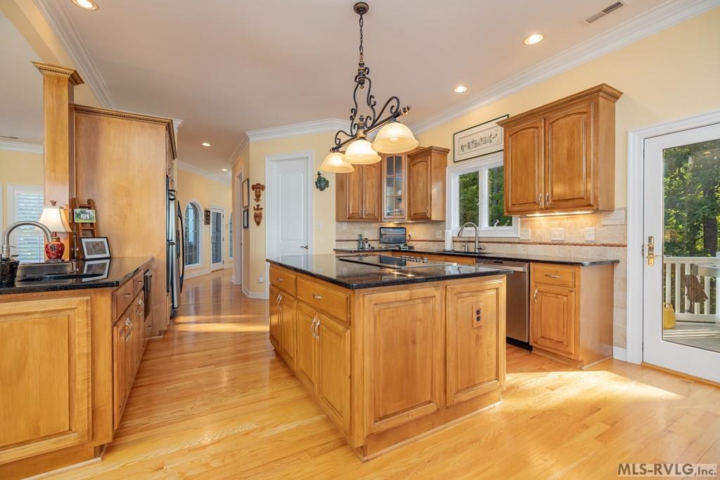283 Lakewoods Drive