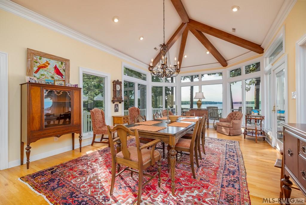 283 Lakewoods Drive