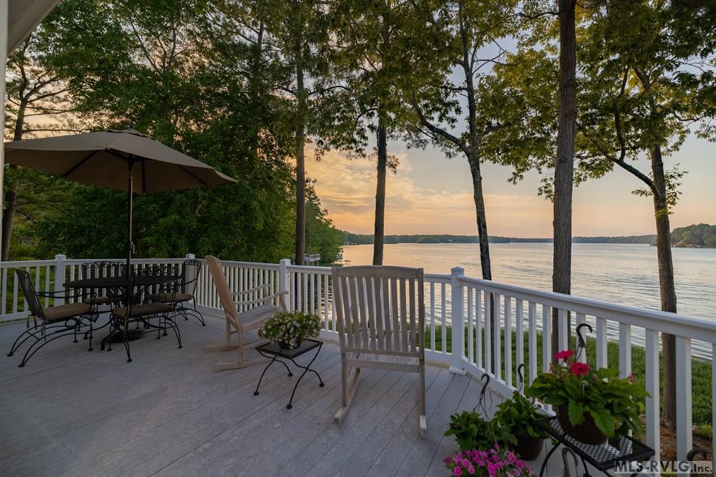 283 Lakewoods Drive
