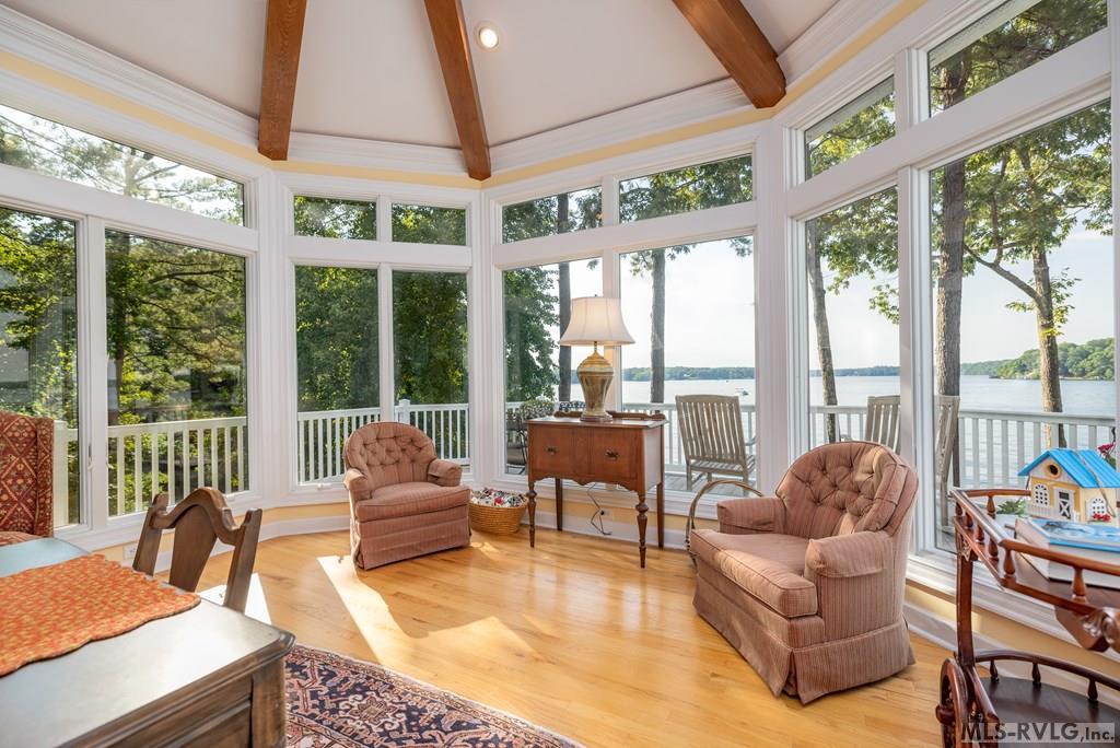 283 Lakewoods Drive