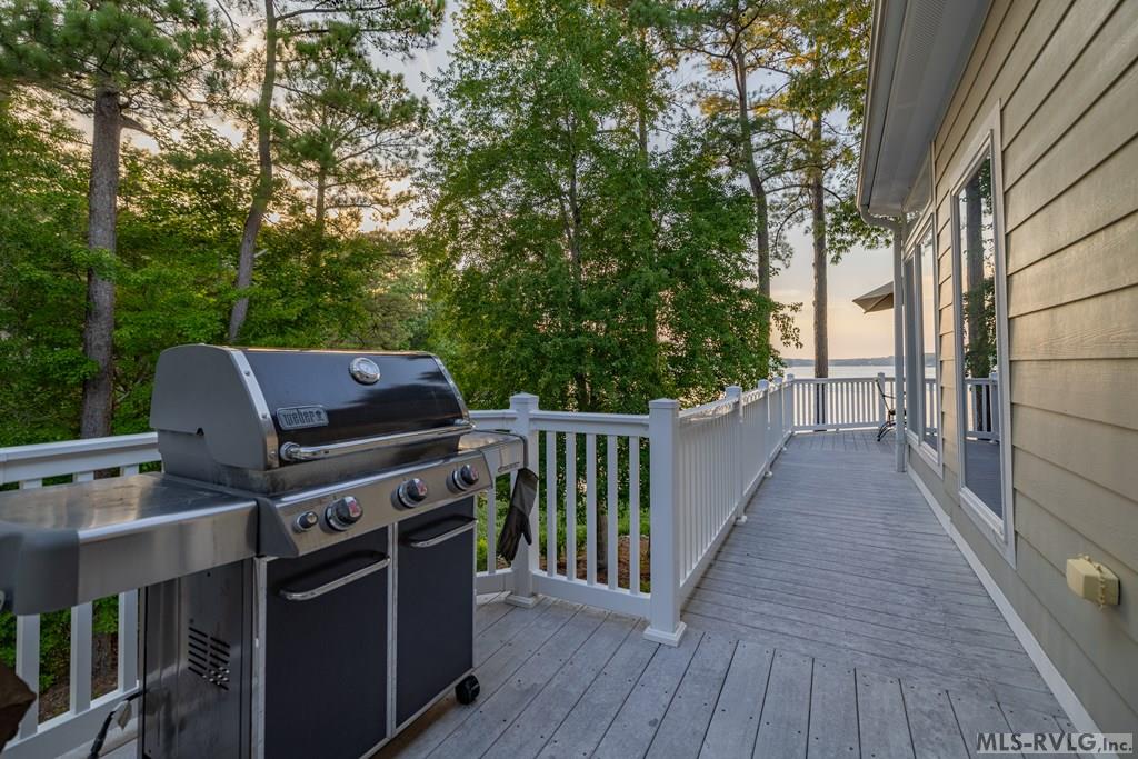 283 Lakewoods Drive