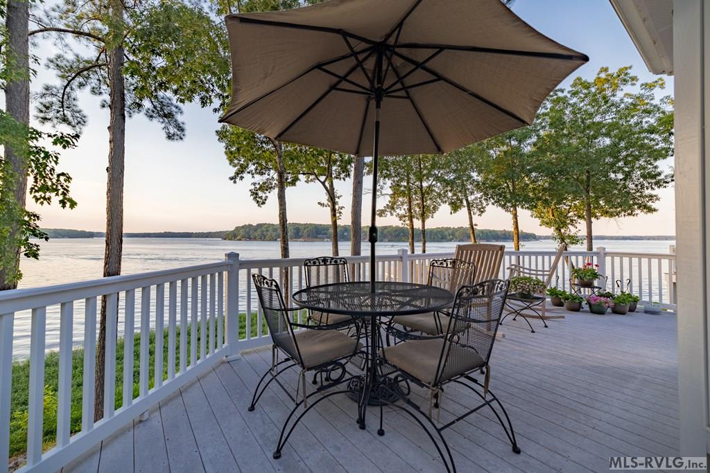 283 Lakewoods Drive