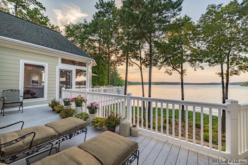 283 Lakewoods Drive