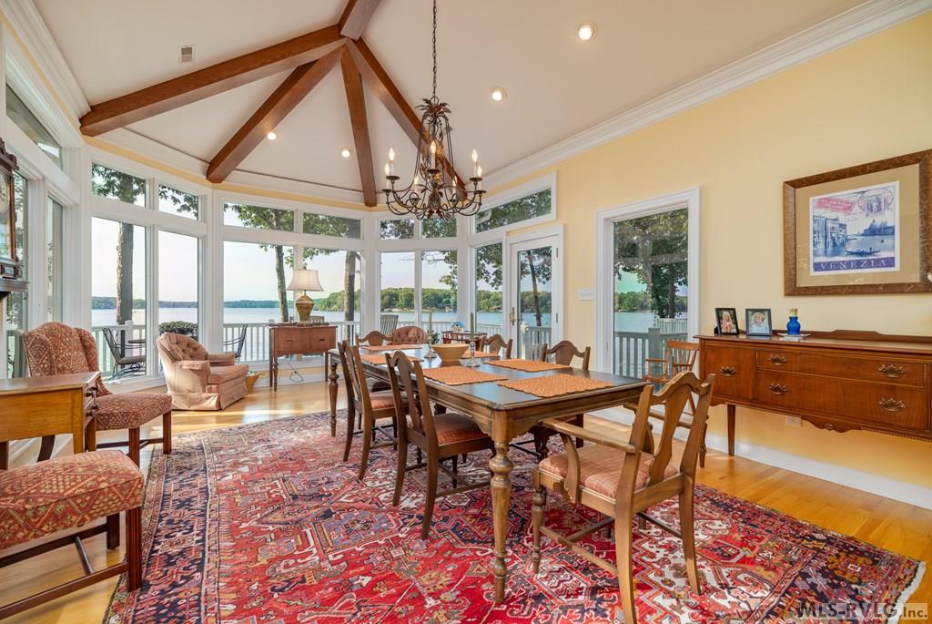 283 Lakewoods Drive