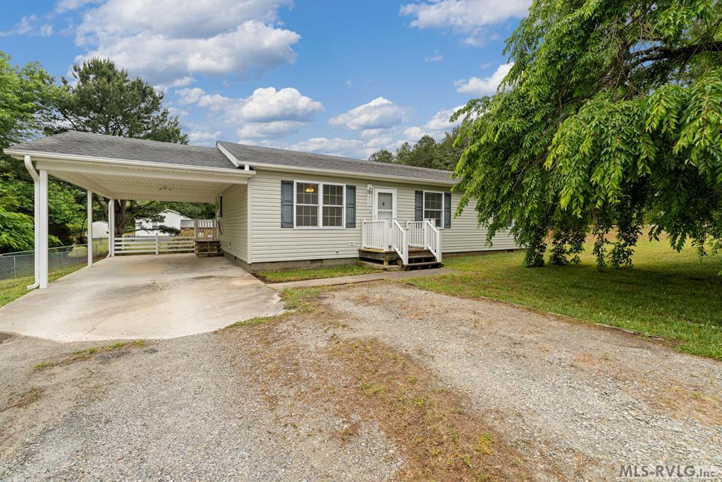 800 Woodland Drive
