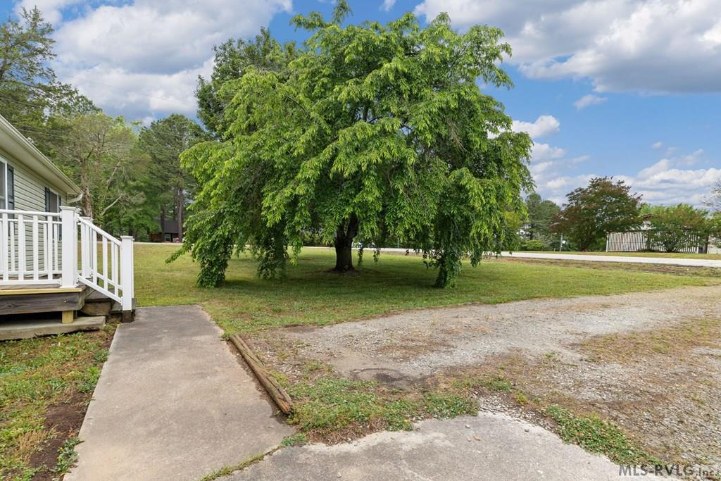 800 Woodland Drive