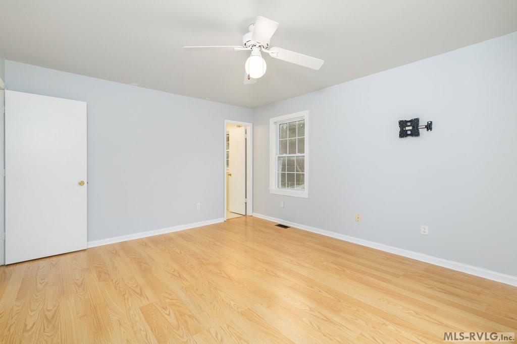 800 Woodland Drive