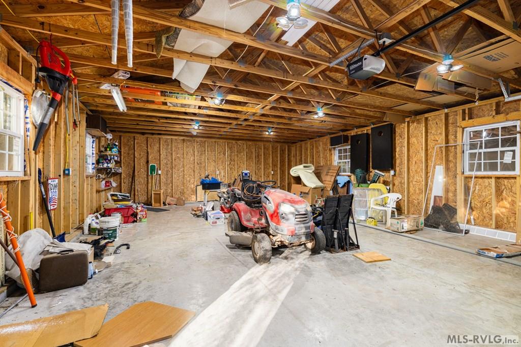 199 N Holiday Dr