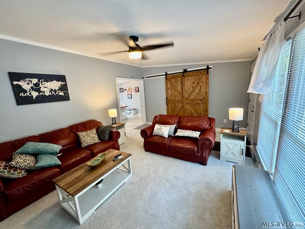 216 Lakeside Dr.
