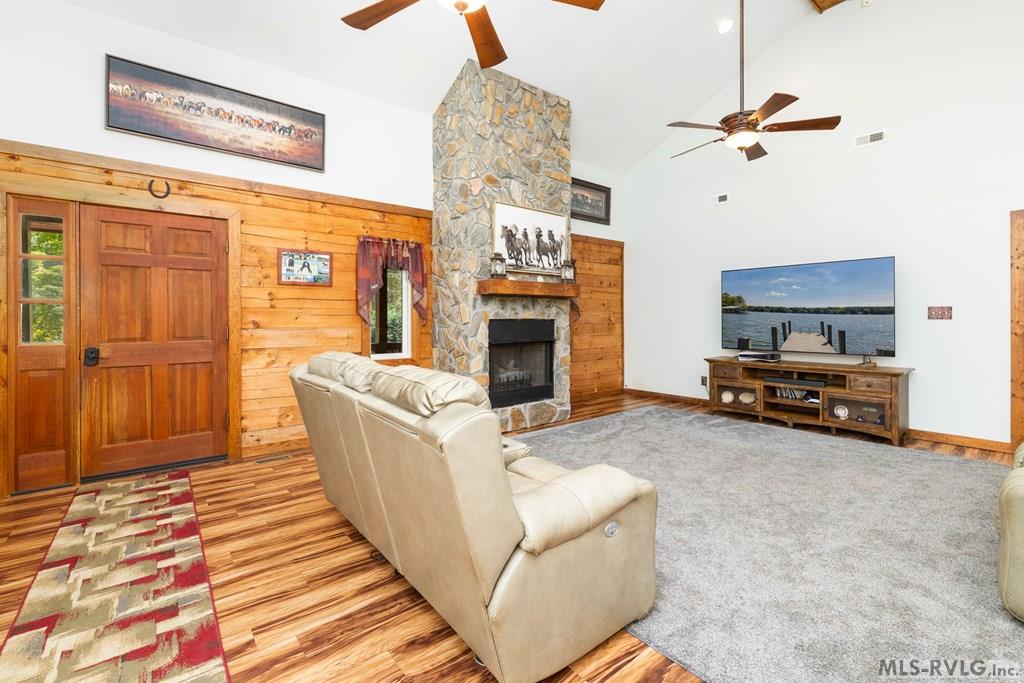 109 E Lizard Bay Drive