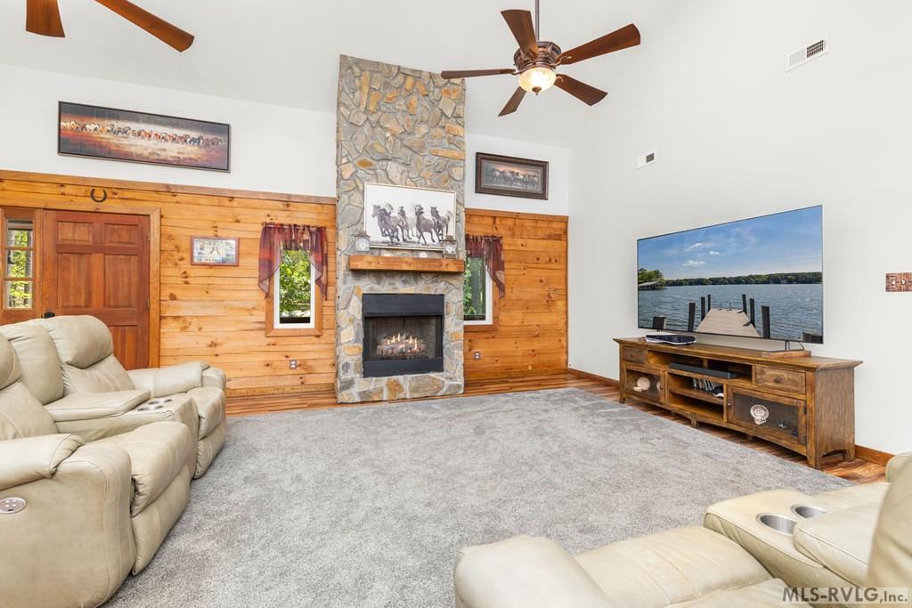 109 E Lizard Bay Drive
