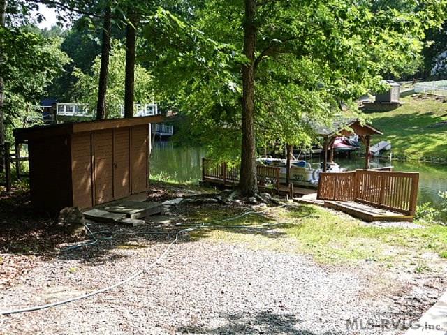 124 Windy Pointe Circle