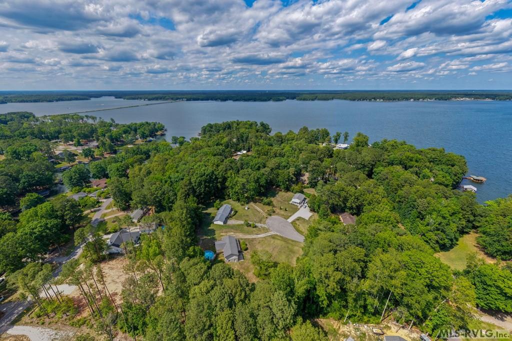 113 Parkside Ct