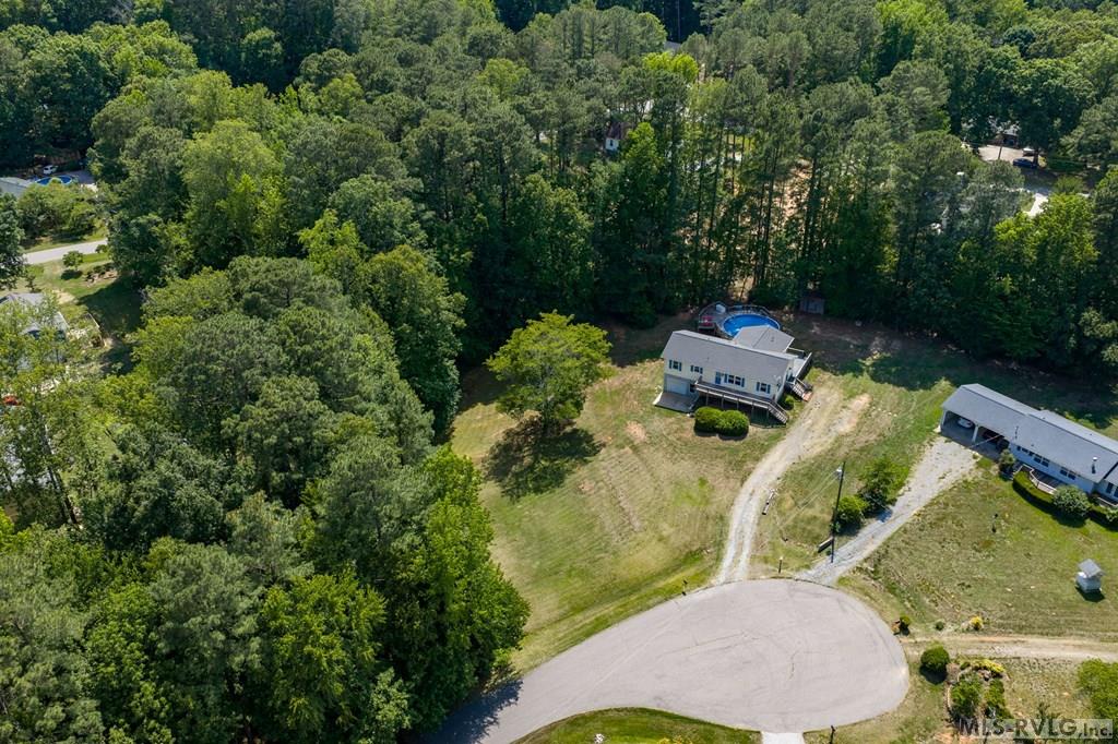 113 Parkside Ct