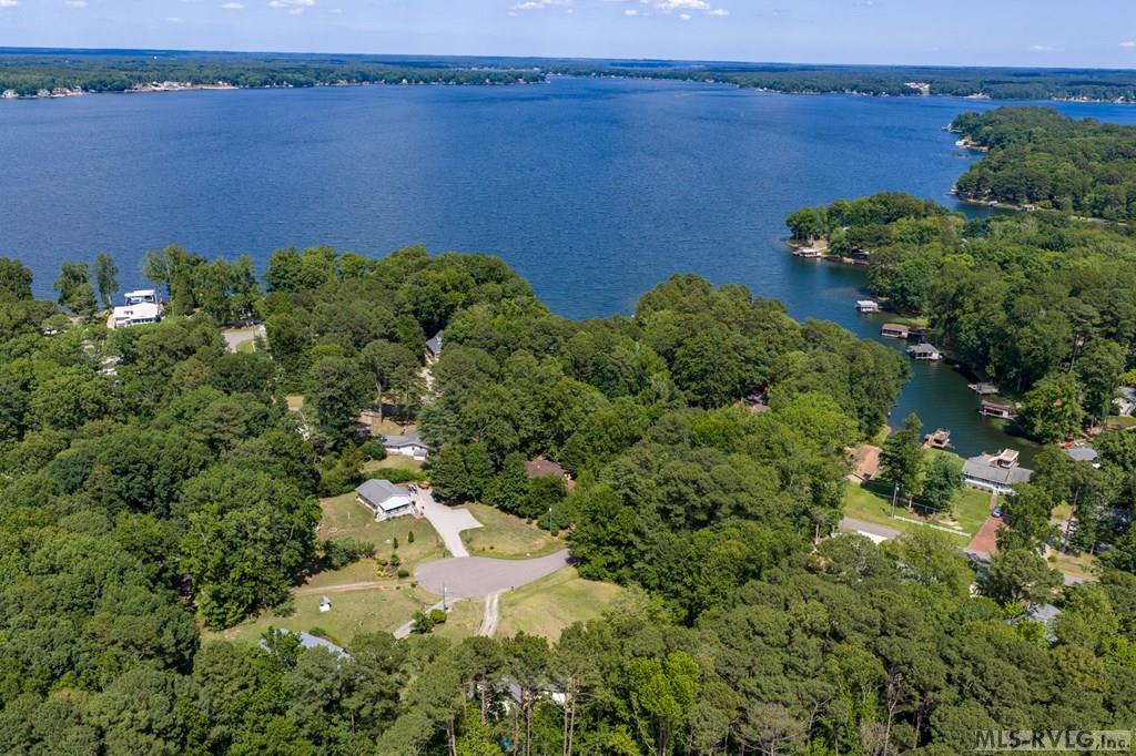 113 Parkside Ct