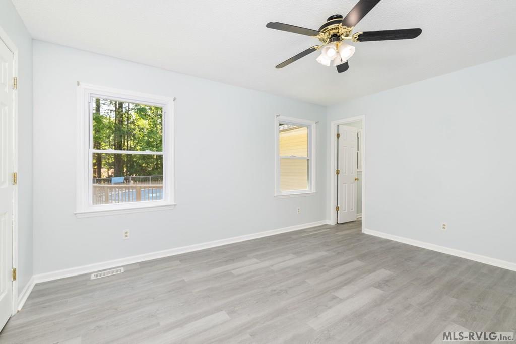 113 Parkside Ct