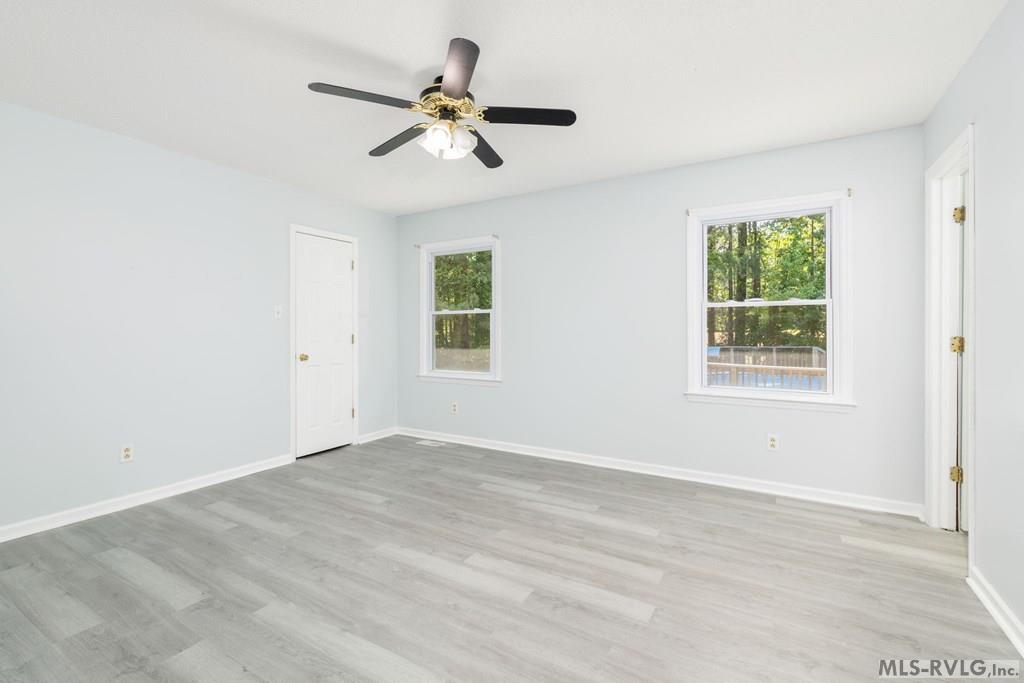 113 Parkside Ct