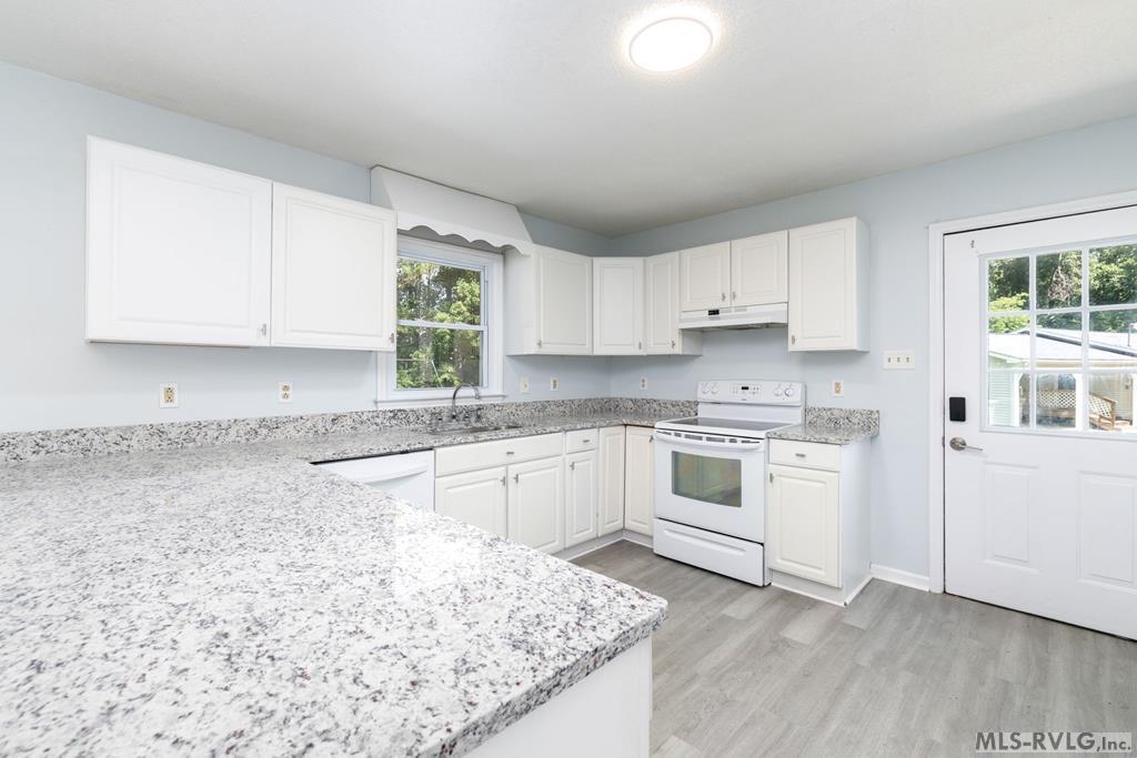 113 Parkside Ct