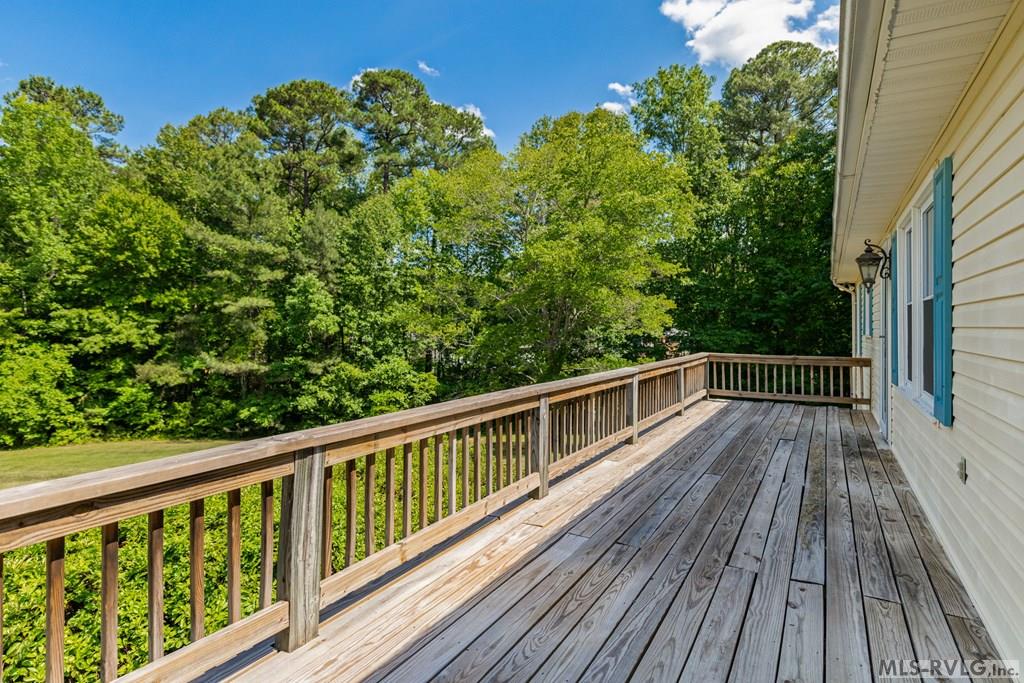 113 Parkside Ct