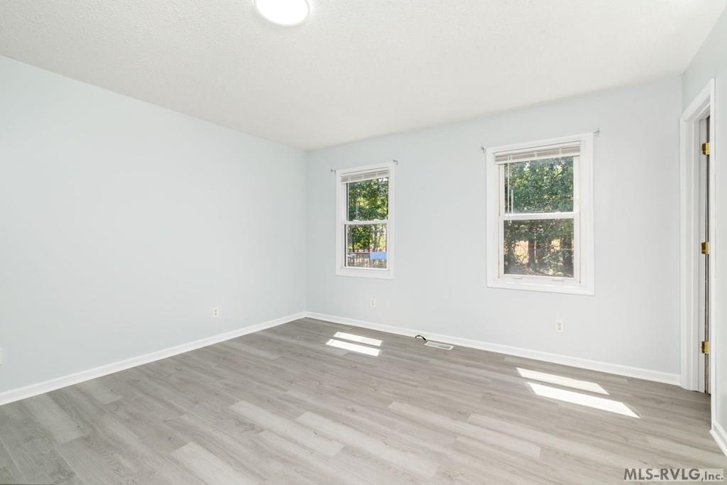 113 Parkside Ct