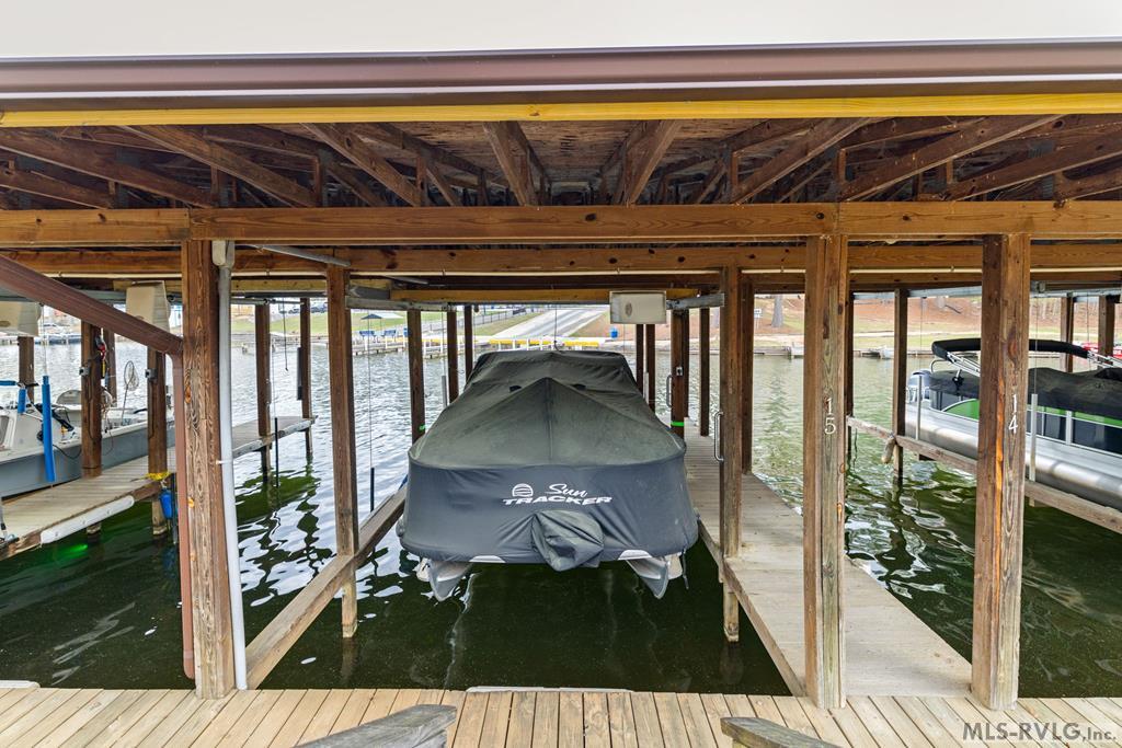 117 Rowboat Way