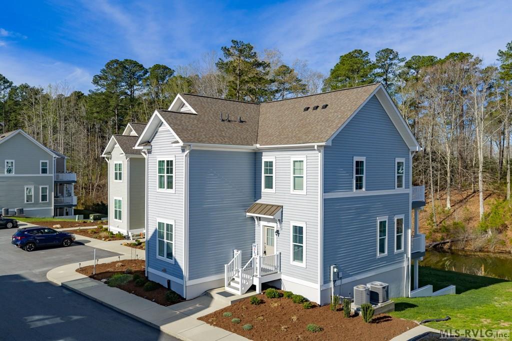 117 Rowboat Way