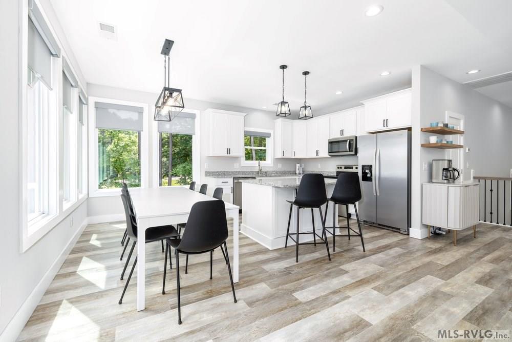 116 Watermans Dr