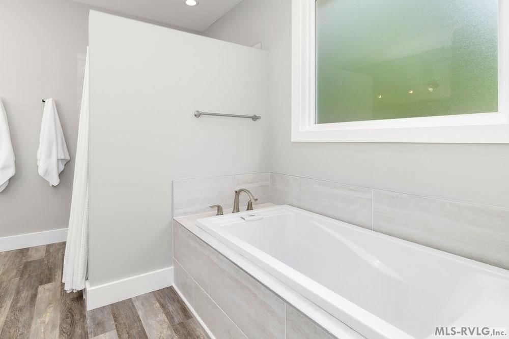 116 Watermans Dr